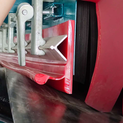Tấm ốp chân tường Polyurethane tùy chỉnh Qulity đã được chứng minh để niêm phong mặt băng tải