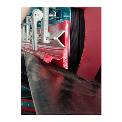 Các sản phẩm Polyurethane chịu mài mòn cao Băng tải ốp chân tường